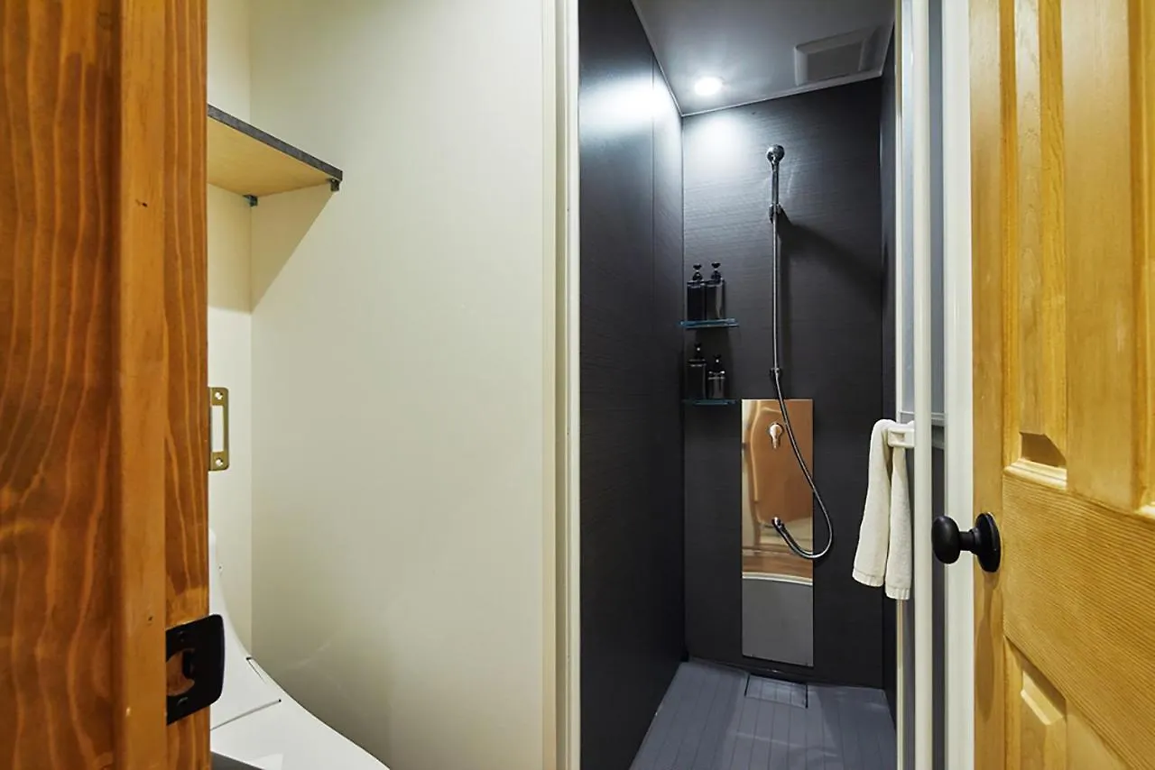 Mizuka Imaizumi 4 - Unmanned Hotel - 福岡市