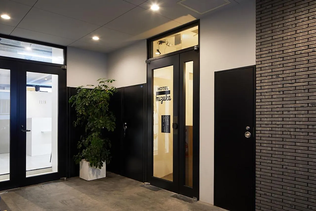 Mizuka Imaizumi 4 - Unmanned Hotel - Fukuoka